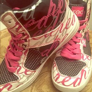 Mark echo red hightop tennis shoes